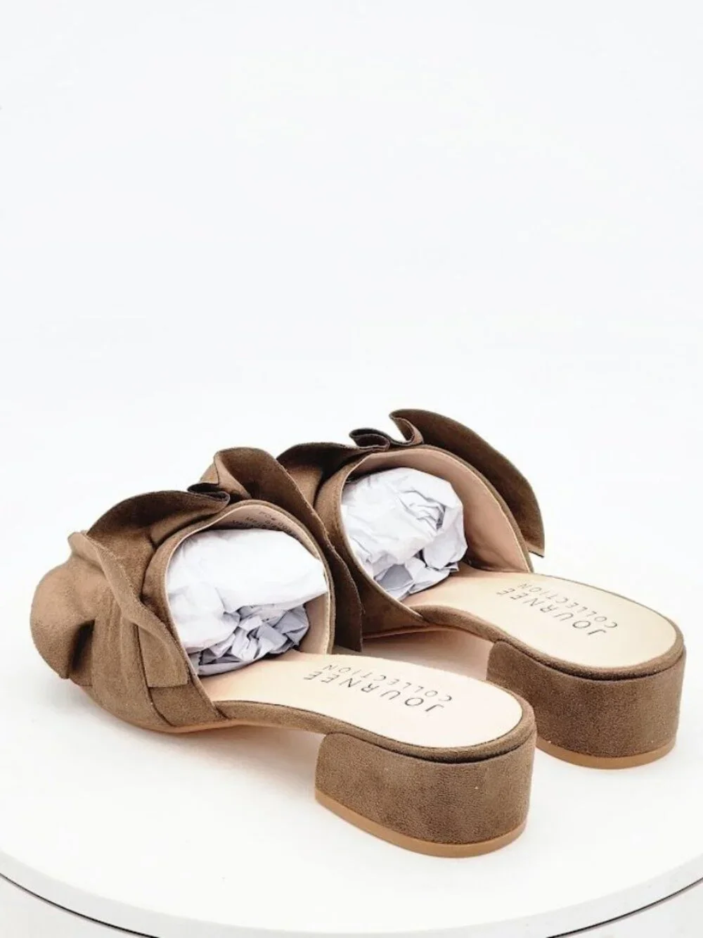 Journee Collection step into